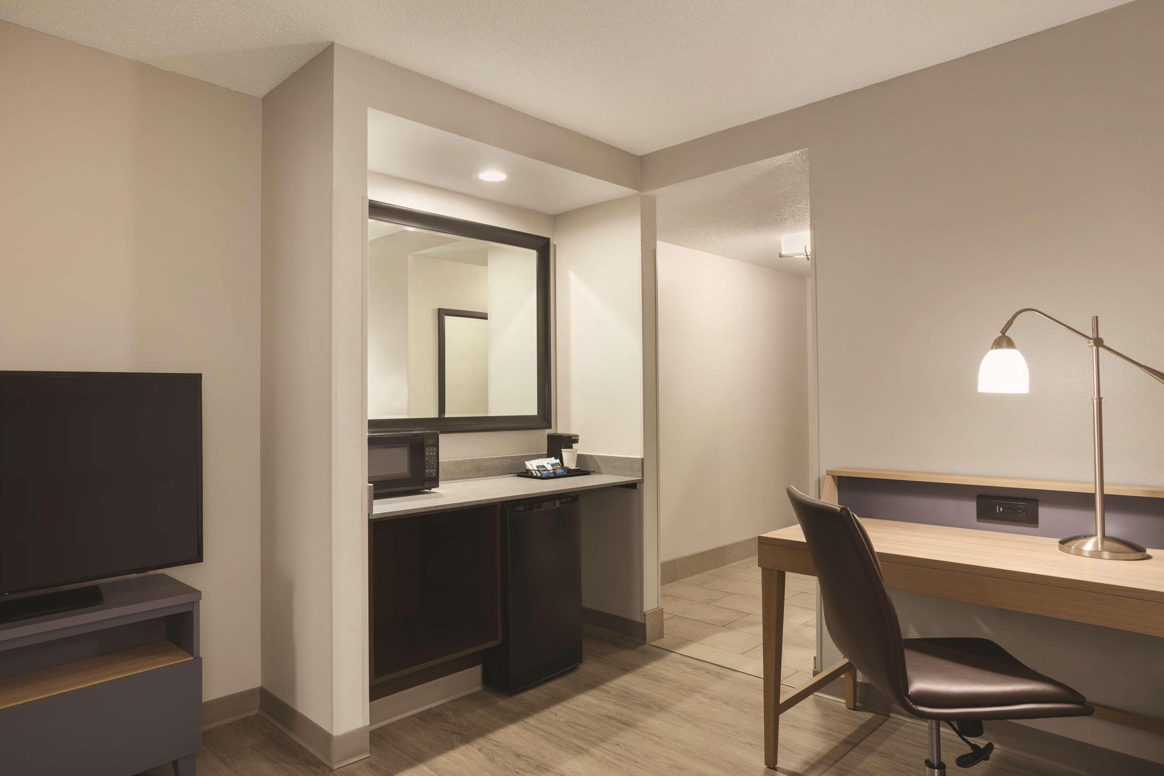 Country Inn & Suites By Radisson, Chattanooga-Lookout Mountain Bagian luar foto