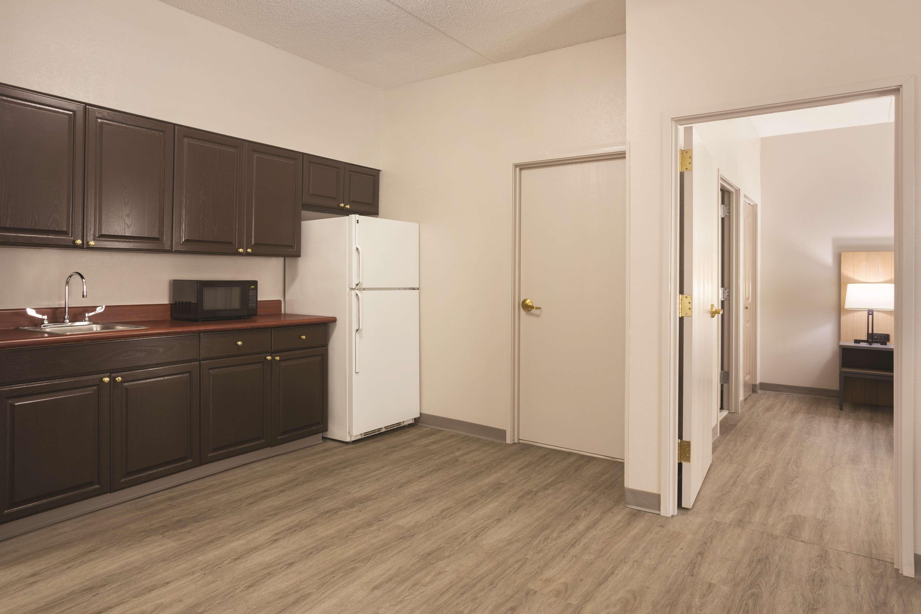 Country Inn & Suites By Radisson, Chattanooga-Lookout Mountain Bagian luar foto